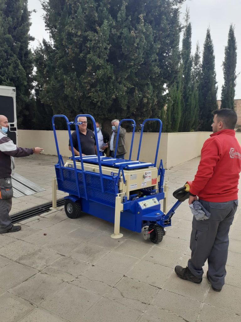 ENTREGA DE LA PLATAFORMA PORTAFÉRETROS MTC 2PT ECOLOGIC 3R EN BAEZA (JAÉN) - GRUPEMA