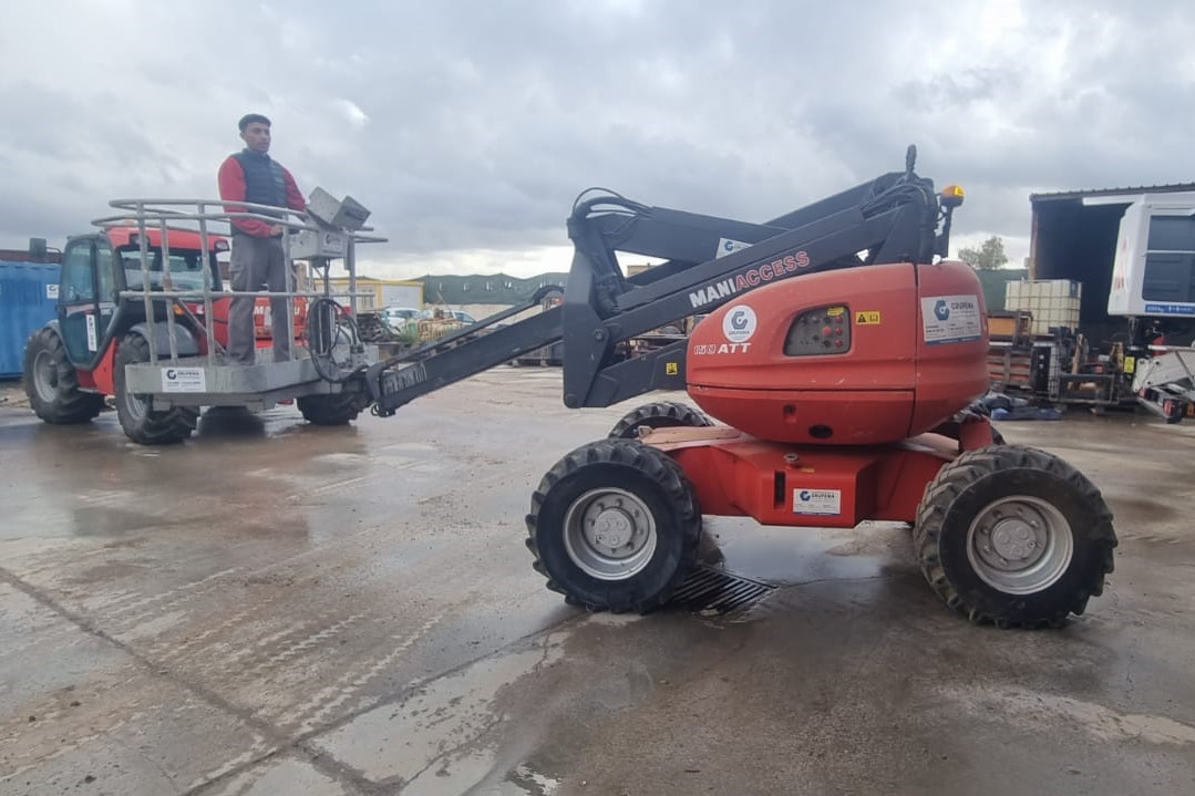 PLATAFORMA ARTICULADA MANITOU 150ATT USADA - GRUPEMA