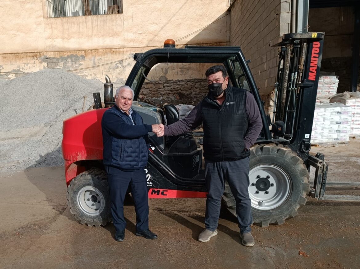 ENTREGA DE MANITOU MC25-4 A ALQUIPESA S.L.- GRUPEMA