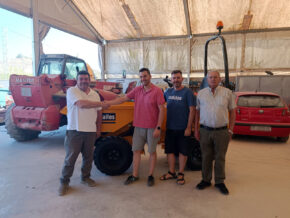 ENTREGA DE NUESTRO DUMPER THWAITES 4X4 MACH2001 EN ALMUÑECAR (GRANADA) - GRUPEMA