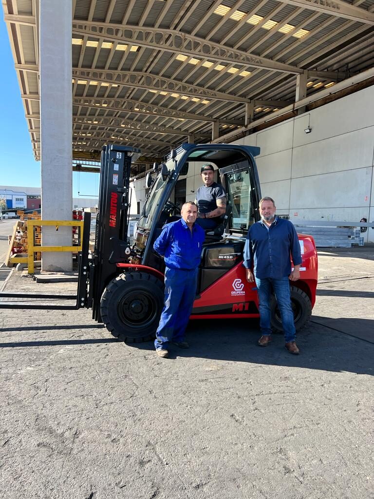 ENTREGA DE MANITOU MI45D EN LINARES (JAÉN) - GRUPEMA