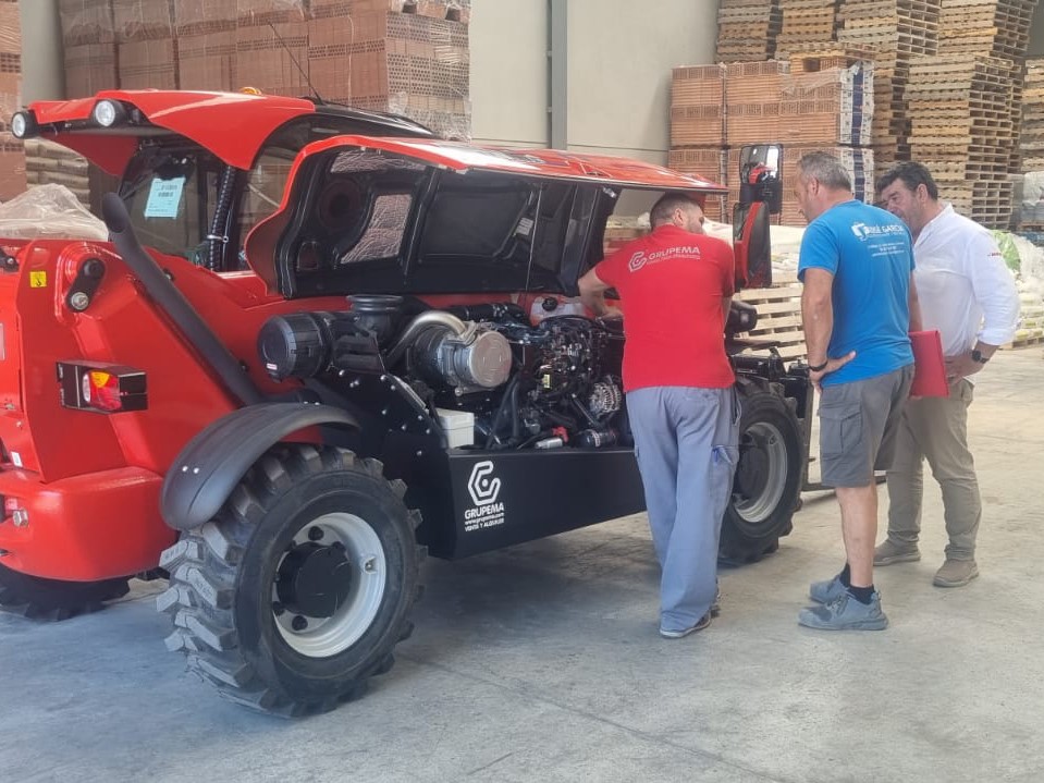 ENTREGA MANITOU MT625H EN PADUL (GRANADA) - GRUPEMA