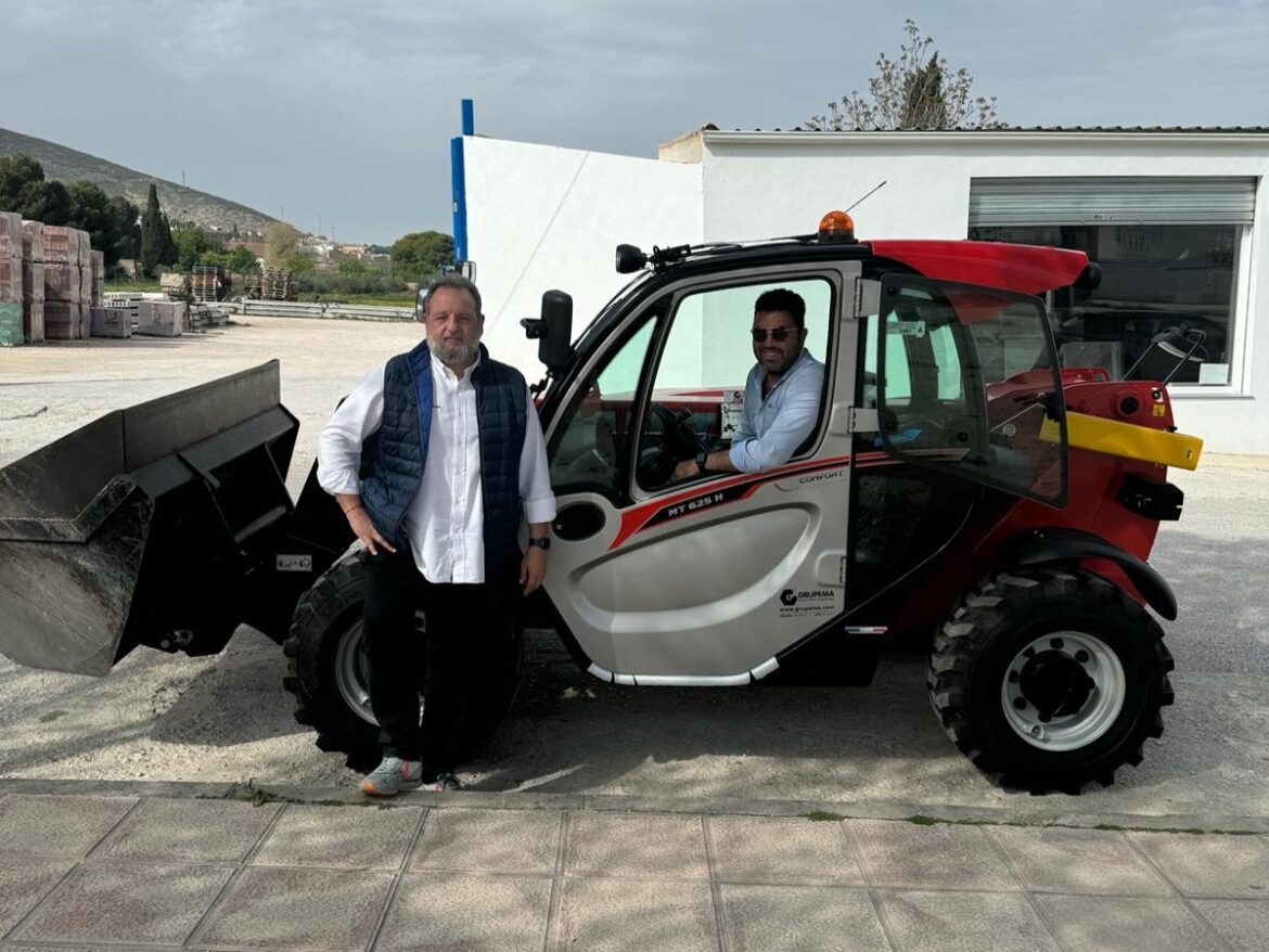 ENTREGA DEL MANIPULADOR TELESCÓPICO MANITOU MT 625 H EN JÓDAR (JAÉN) - GRUPEMA