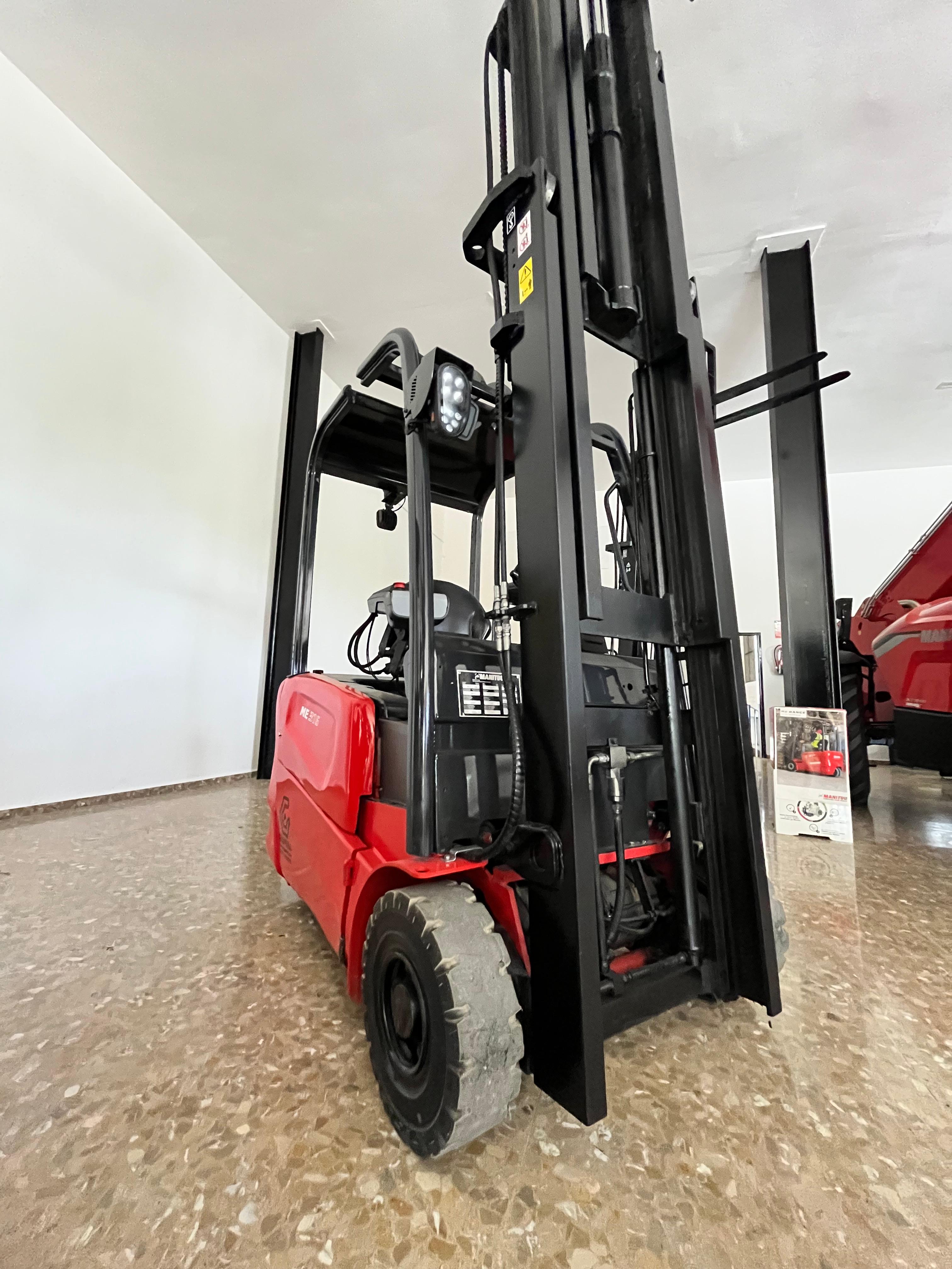 CARRETILLA MANITOU ME316 USADA - GRUPEMA
