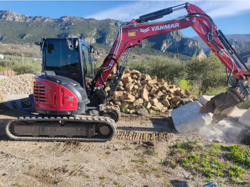 YANMAR VIO557 - GRUPEMA