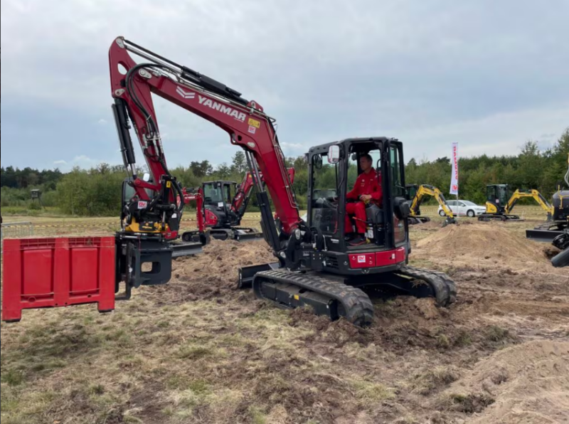 YANMAR VIO557 - GRUPEMA