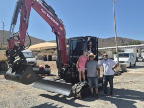 ENTREGA DE MINI EXCAVADORA YANMAR VIO57 EN ALCAUDIQUE (ALMERIA) - GRUPEMA