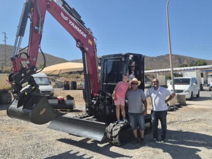 ENTREGA DE MINI EXCAVADORA YANMAR VIO57 EN ALCAUDIQUE (ALMERIA)