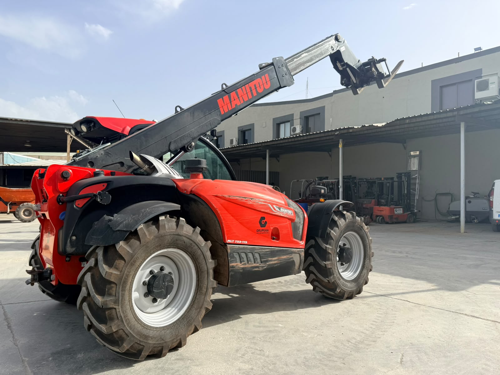 MANIPULADOR TELESCÓPICO MANITOU MLT 733 115 LUS PREMIUM - GRUPEMA OCASIÓN